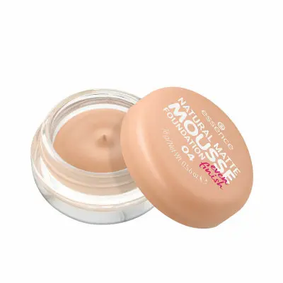 Base de Maquillaje en Mousse Essence NATURAL MATTE Nº 04 16 g