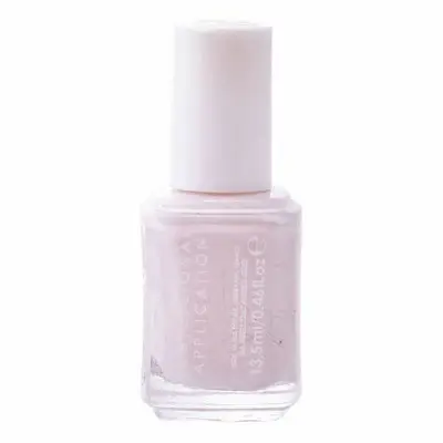 nail polish Essie