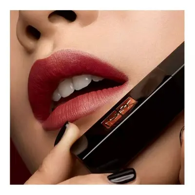 Barra de labios Yves Saint Laurent Rouge Pur Couture The Slim Velvet N